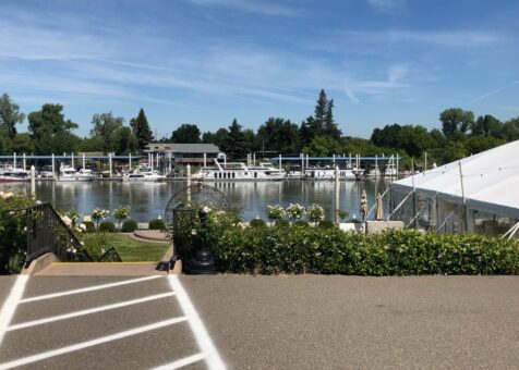 Scott's Seafood on The River