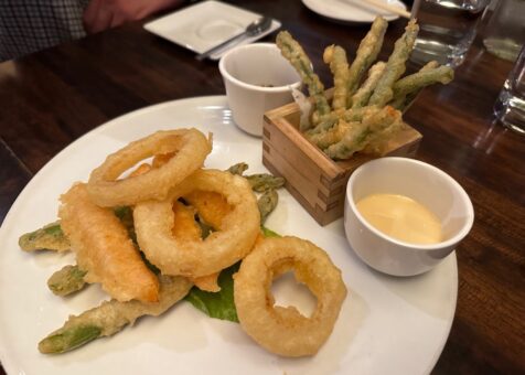 Eight Sushi Lounge