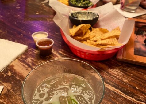 La Revolucion Cafe & Bar