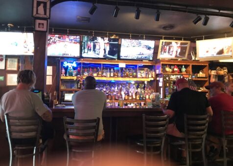 Wick's Pizza Parlor & Pub