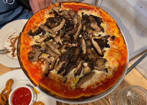 Vezzo Thin Crust Pizza