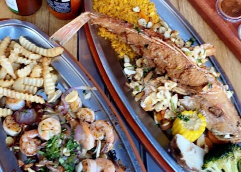 El Barco Mariscos