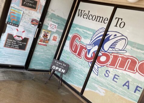 Groomer's Seafood