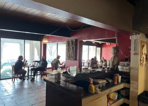 Mon Thai Bistro & Sushi