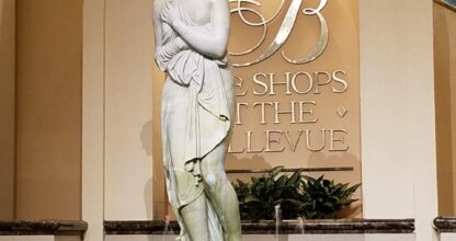 Food Court At The Bellevue