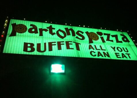 Parton's Pizza