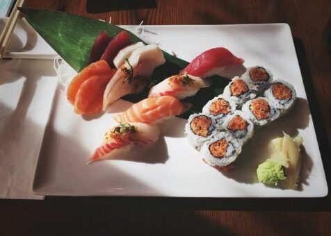 Tsuki Sushi