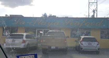 La Playa Seafood